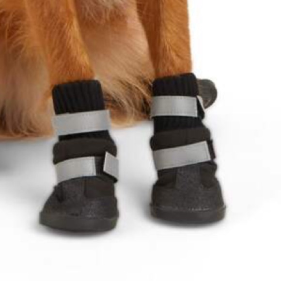 🌲🌲🧑‍🎄🧑‍🎄🌲🌲FREE WITH BUNDLE

Dog Boots all weather fleece lining - Small NWT - Picture 3 of 9